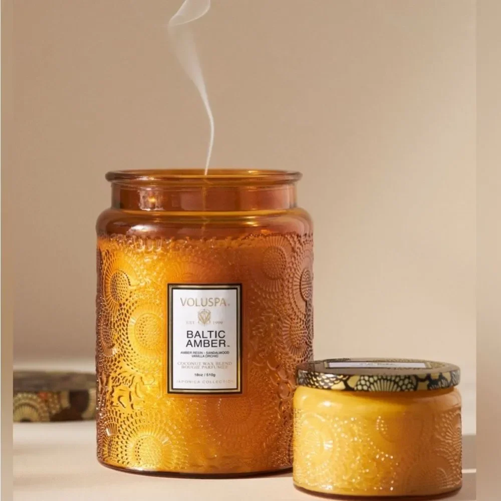 Anthropologie NIB Voluspa Japonica Baltic Amber Glass Jar Candle​ 16 Ounces - Picture 2 of 8